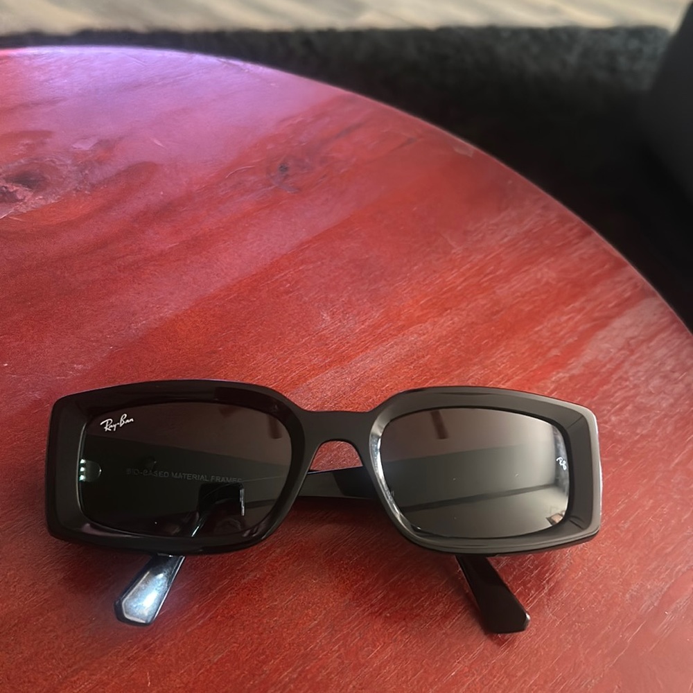 RAY BANS